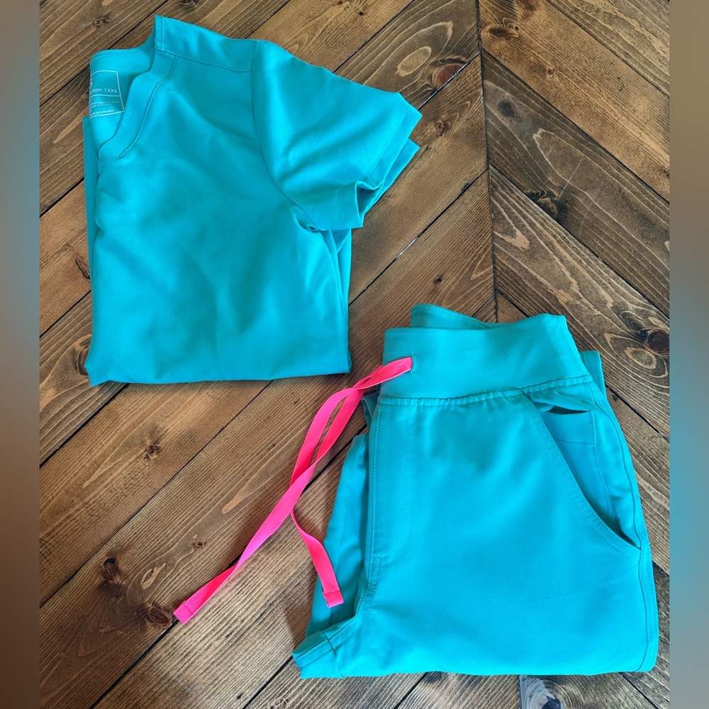 BRAND NEW! Yola and Casma pair